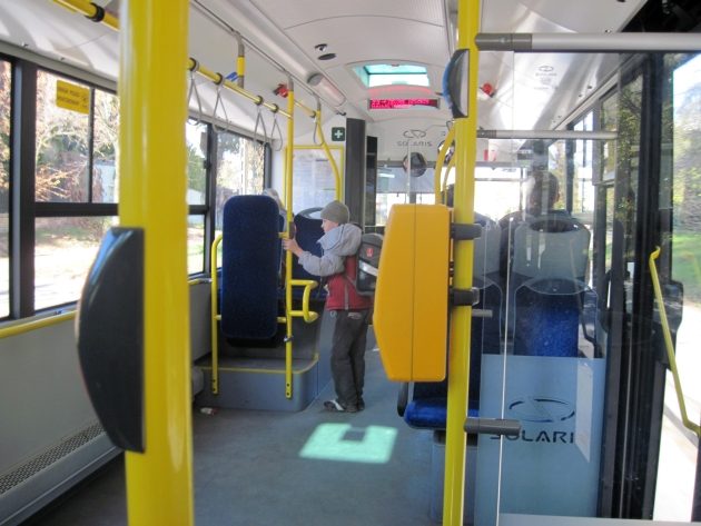 Prezydent Białegostoku chce, by autobusach komunikacji miejskiej zwiększyć limit pasażerów