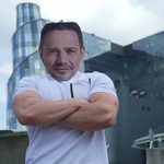 "Rafael" Trzaskowski promuje się disco polo. W teledysku białostocki ratusz
