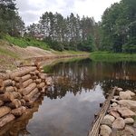 Zakończono budowę umocnienia skarpy lewego brzegu Czarnej Hańczy