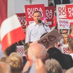 Wygrywa Andrzej Duda. Wynik coraz bardziej pewny