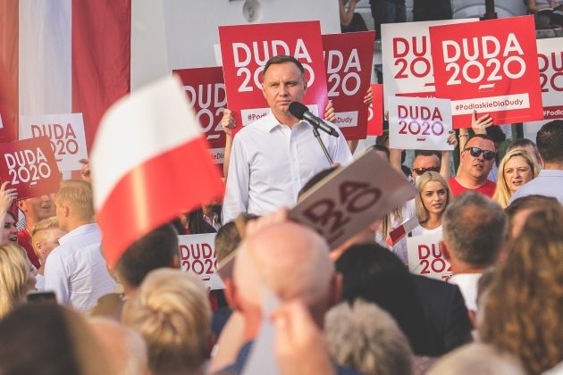 Wygrywa Andrzej Duda. Wynik coraz bardziej pewny