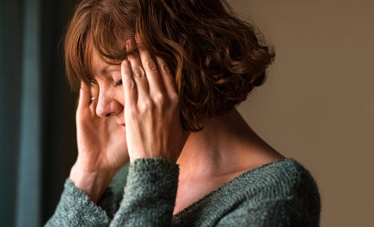 Migrena przyczyną depresji? Ponad 300 tys. Polaków cierpi na przewlekłe bóle głowy