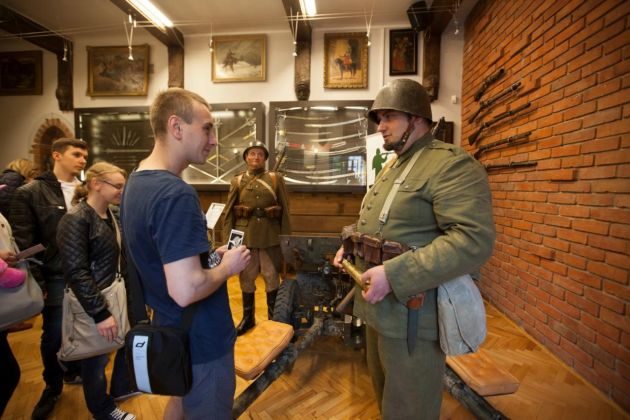 Wstęp wolny do Muzeum Wojska, spacer, pokaz filmu. Dużo atrakcji na 15 sierpnia