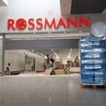 Galeria handlowa zmienia szyldy. Pojawią się w niej Rossmann i Biedronka