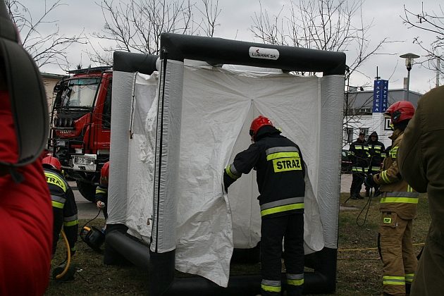 Mamy 2006 nowych zakażeń koronawirusem. Jak sytuacja wygląda w regionie?