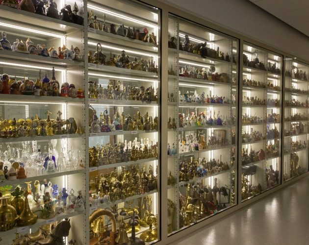 8 tys. dzwonków z 130 krajów w kampusie UwB. Niektóre eksponaty mają kilkaset lat [WIDEO]