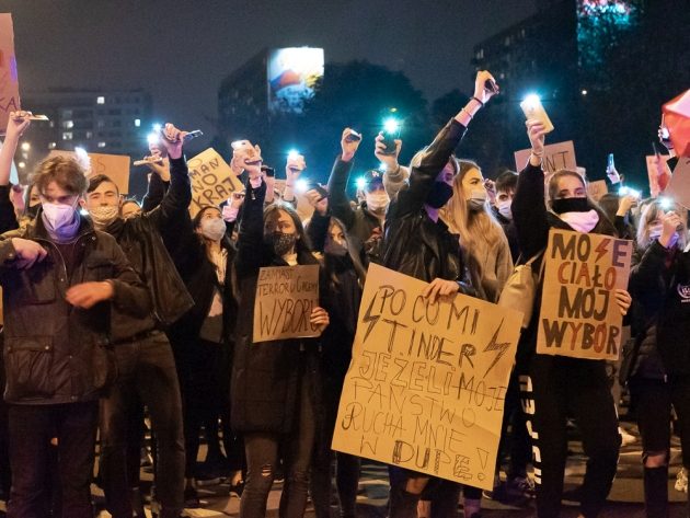 Protesty coraz większe. 18 tys. osób w Czarnym Marszu [ZDJĘCIA]