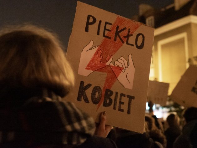 W Białymstoku znowu Czarny Marsz. Szykuje się też kontrmanifestacja