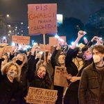 "Uczniowie są świadkami demoralizujących zachowań". Podlaska kurator o proteście kobiet