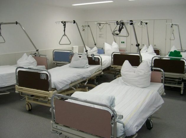 Radni sejmiku o COVID-19: "Co z tego, że postawimy łóżka, skoro nie mamy medyków?"