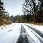 Intensywne opady śniegu w Podlaskiem. Synoptycy ostrzegają