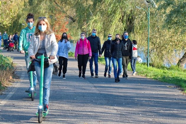 W Białymstoku 2 wypadki i 6 kolizji. Czy będą przepisy ws. elektrycznych hulajnóg?