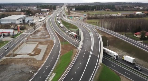 Jak się jeździ przez węzeł Porosły? [WIDEO]