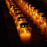 Serce ze świec na Rynku Kościuszki. Białostoczanie chcą upamiętnić śmierć Pawła Adamowicza