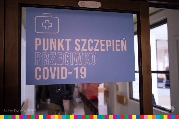 Seniorzy zablokowali infolnię. Najwięcej szczepień w Białymstoku, gdzie najmniej?