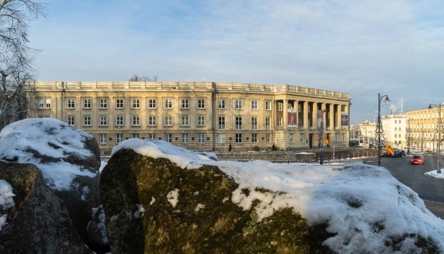 "Opowieść podręcznej" oraz nieznane fakty o Rosji