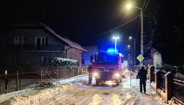Tragiczny pożar w Zambrowie. Z ogniem walczyło 22 strażaków