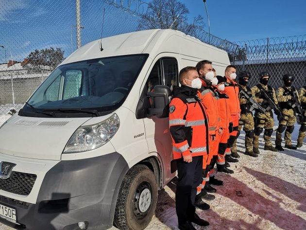 Ratownicy dostali samochód. Od aresztu śledczego