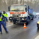 Karambol przy stadionie. Zderzyło się 5 pojazdów, w tym autobus BKM