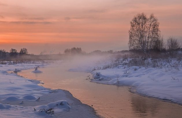 Roztopy spływają do rzek. Przekroczone stany ostrzegawcze