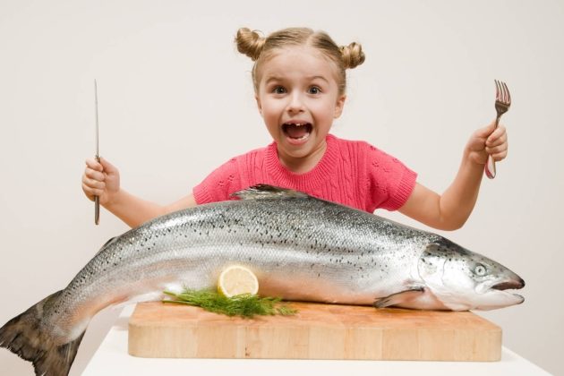 Najzdrowsze ryby w diecie: Jak zachęcić dzieci do jedzenia ryb?