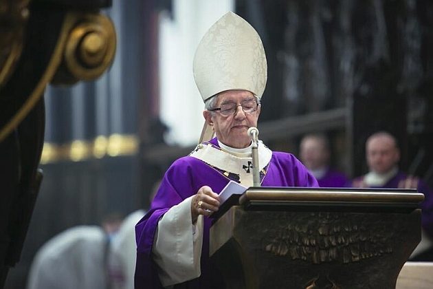 Ukarani przez Nuncjaturę Apostolską. Abp Głódź i bp Janiak mają opuścić diecezje