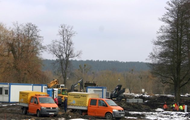 Park w Supraślu przechodzi gruntowną zmianę. Trwają prace nad rewitalizacją