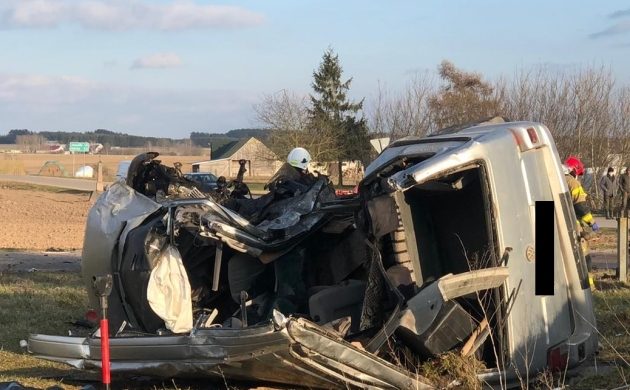 Tragedia na drodze. Nie żyją 2 osoby