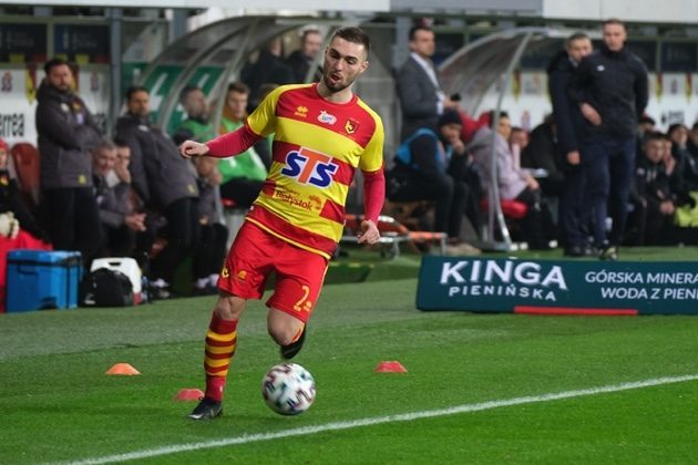 Jagiellonia Białystok rozwiązała kontrakt z prawym obrońcą