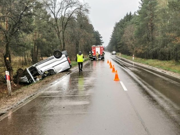 DK65. Wypadek po niebezpiecznym wyprzedzaniu