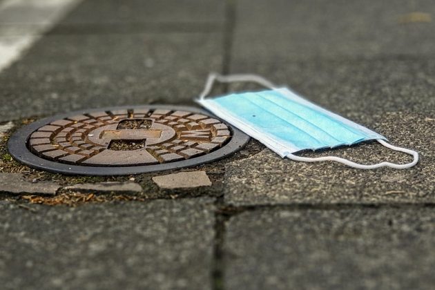 Trzecia fala wygasza się. Ale zgonów wciąż bardzo dużo