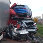 Kierowca zginął między ciężarówką i lawetą. Białorusin przyznał, że to jego wina