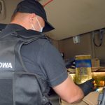 Ukrył nielegalny alkohol. Pod łóżkiem kierowcy TIR-a