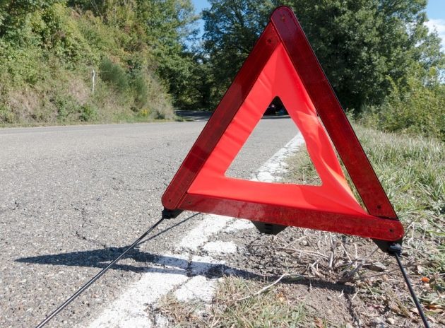 Wypadek w Piątnicy. Zderzyły się 3 samochody