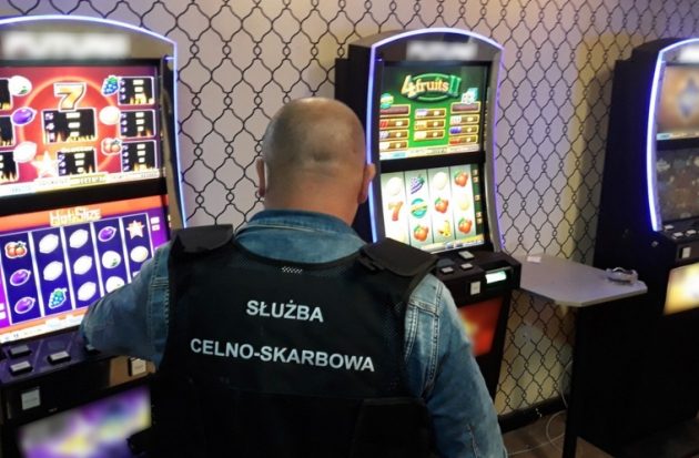 Zlikwidowano salon gier hazardowych. Zabezpieczono 6 nielegalnych automatów
