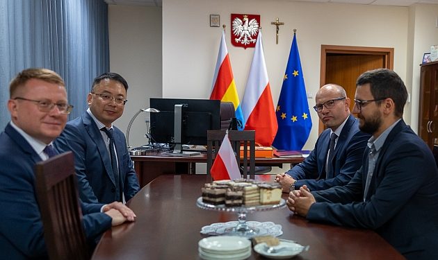 Przedstawiciel ministerstwa handlu ChRL w Białymstoku. Spotkał się z marszałkiem