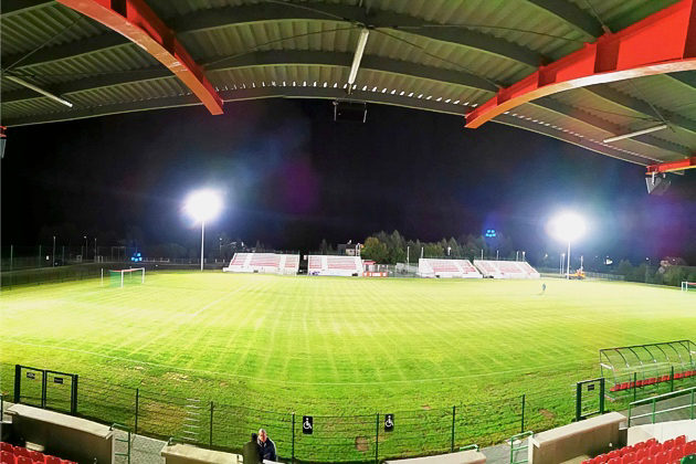 Stadion w Szczuczynie został otwarty. Kibice zobaczyli 2 gole i 1 czerwoną kartkę