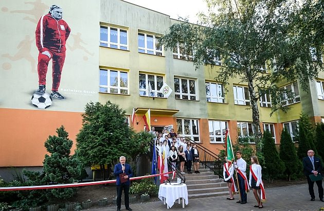 Nowy mural w Białymstoku. Przedstawia znanego sportowca