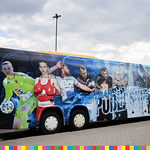 Po białostockich ulicach jeździ autobus z wizerunkami regionalnych gwiazd sportu