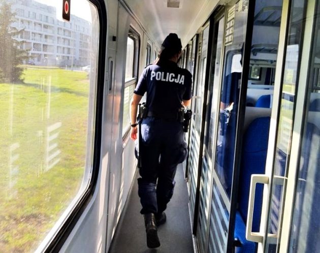Policjantki nie dały za wygraną. Przeszukały pociąg i znalazły zaginioną 12-latkę