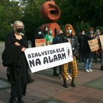 "Kryzys klimatyczny to kryzys praw człowieka". W Białymstoku odbył się strajk [ZDJĘCIA]