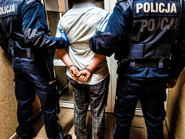 Przewoźnicy nielegalnych migrantów zatrzymani po pościgu są już w areszcie [ZDJĘCIA]