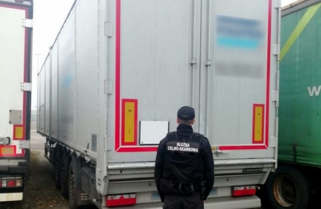 Udaremniono nielegalny transport odpadów z Litwy. Miały trafić do odbiorcy z Podlasia