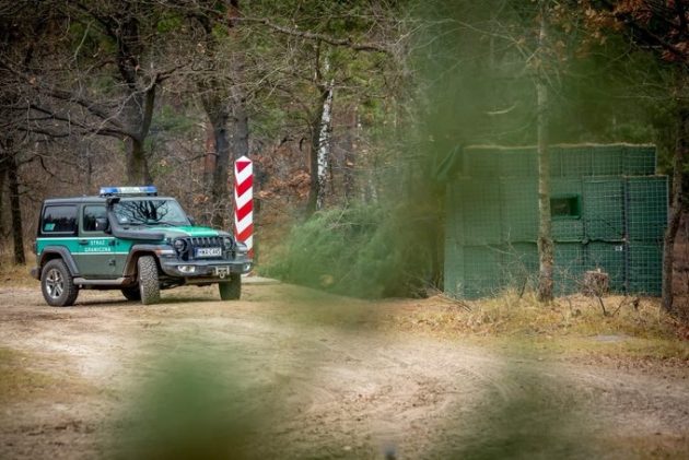 Noc na granicy minęła spokojnie. Policja zatrzymała 2 francuskich dziennikarzy