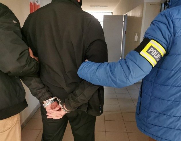 Seniorki z Białegostoku straciły 300 tys. zł. Policja zatrzymała oszusta