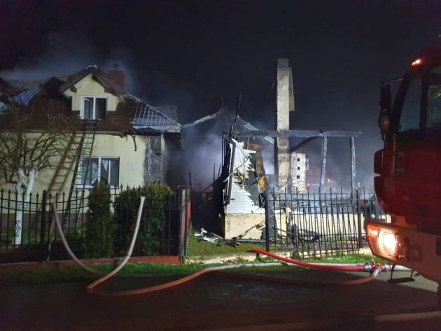 Tragiczny pożar w okolicach Moniek. W pogorzelisku znaleziono ciało kobiety