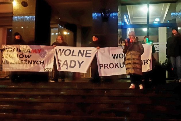 Białystok solidarny z represjonowanymi sędziami - będzie protest przed sądem