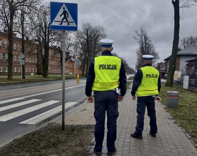 Czy piesi i kierowcy przestrzegają przepisów? Policja prowadzi kontrole