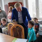 Tadeusz Truskolaski przywitał dzieci, które przyjechały do nas z ukraińskiego domu dziecka
