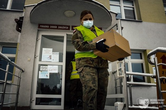 Medycy i terytorialsi z Hajnówki pomagają swoim ukraińskim odpowiednikom